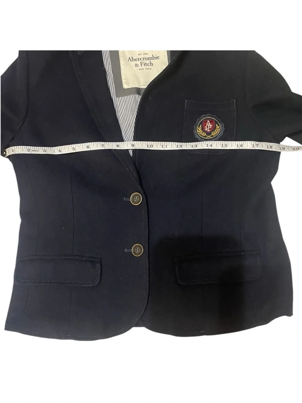Abercrombie & Fitch Wool Blend Academy Blazer With Crest Navy
Child Large - Picture 9 of 10